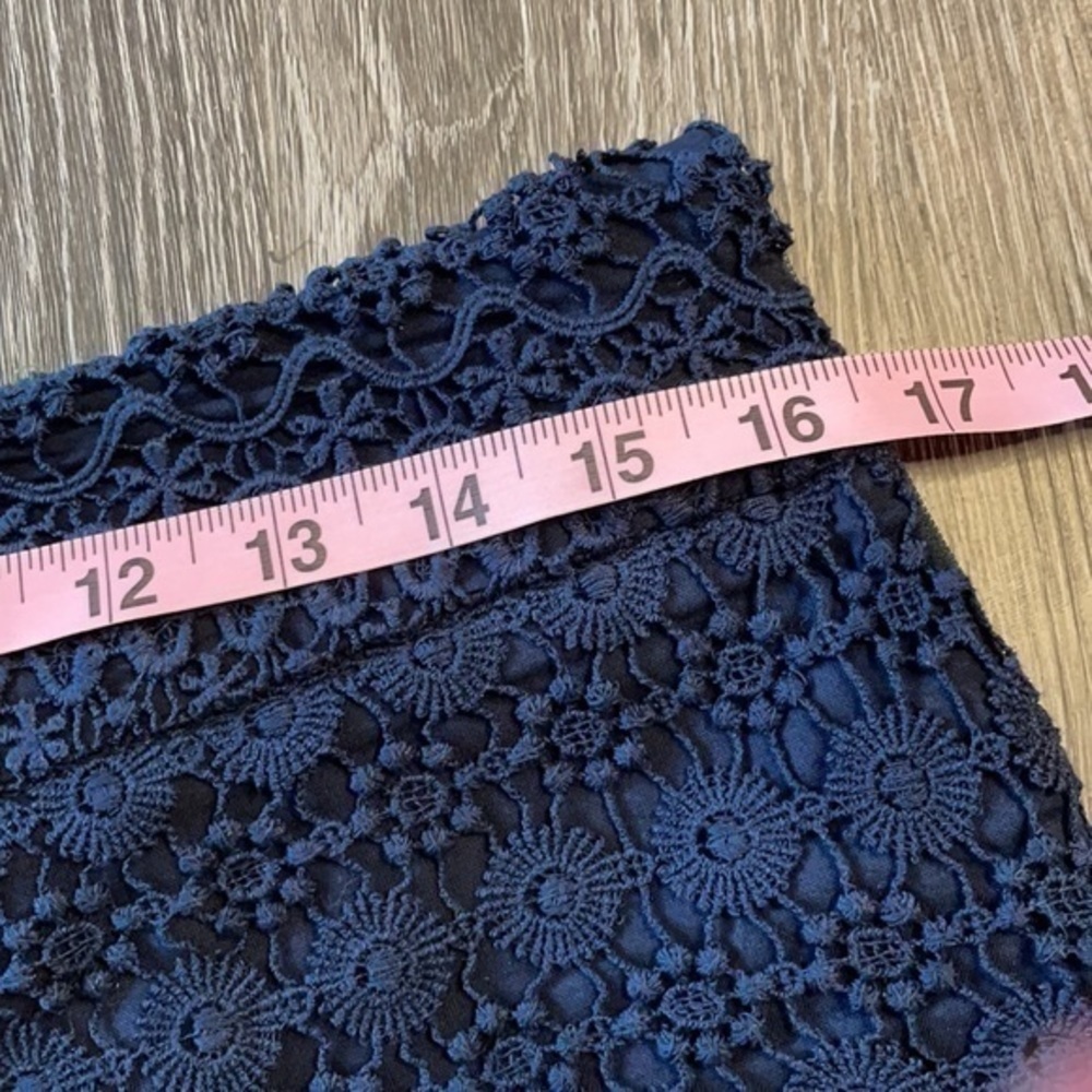 Loft Riviera Short Blue Lace​ - Picture 7 of 7
